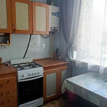 Сдам 1к квартиру на Сурикова ,44кв