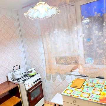 Продам квартиру метро 5 минут г.Харьков Салтовка