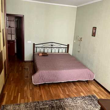 Оболонський просп., 40