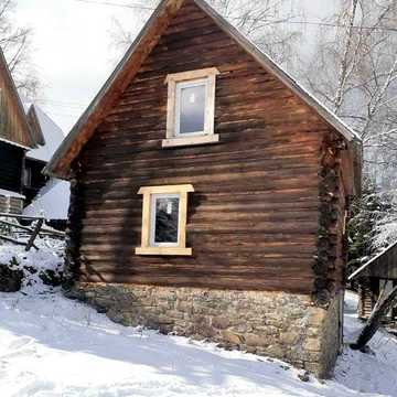 Будинок на гірськолижній трасі, гора Красія, Вишка, Закарпаття