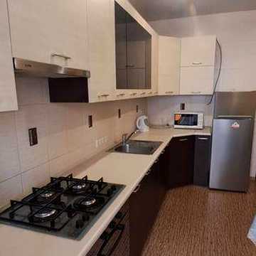 Сдам 2 к.кв.  с ремонтом 4/9  р-н ТРК Украина, пр.Юбилейный 61 Б, ЖК Квартет