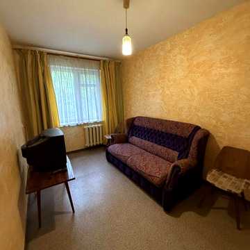 Продаю 2к квартиру Ютз ,Театральная