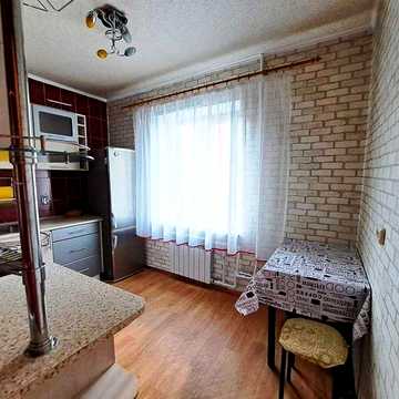 Оренда 2-кімнатної квартири, Дарницький район, метро Позняки, Срібнокільська 8А.
