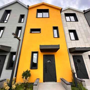 Продам готовий таун життєрадісного кольору 100кв. Гатне