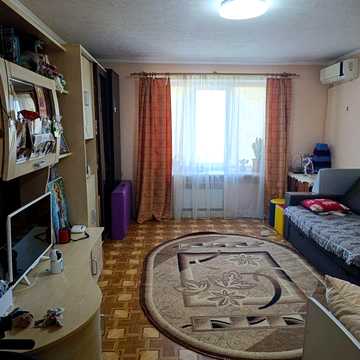 продам 2 х комнатную квартиру