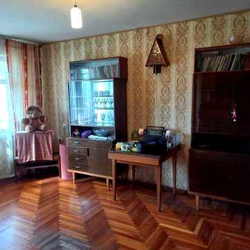 Продам 3 из квартиру м Дворец Спорта ул Каденюка 32000