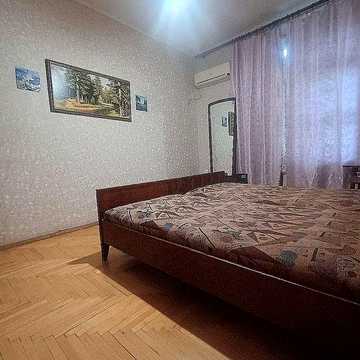 Сдам 2 комн. Можно для командировочных.
