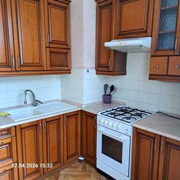 Здається 2 кімн. квартира в центрі на набережній Дніпра
