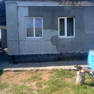 продам дом в хорошем состоян  во дворе два дома есть ванна туалет стиральная машинка мебель 0983762185 или 0983084436 звоните