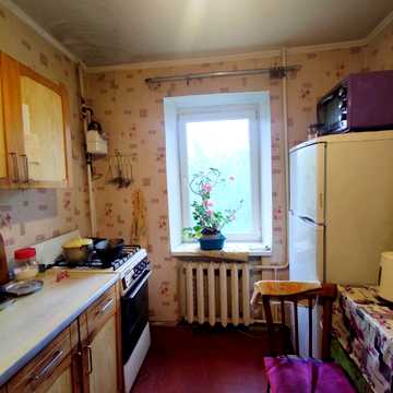 Замостянська вул. (50-річчя Перемоги), 36