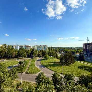 Оренда чотирикімнатної квартри на Садах-1