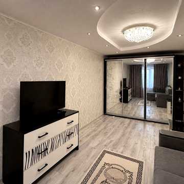 1-кімнатна квартира з ремонтом, Черемушки 32 м²