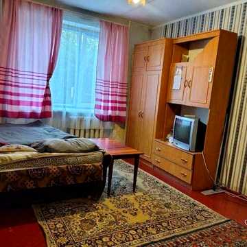 Продаж кімнати в гуртожитку по Стуса
