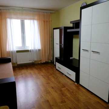 Здам у довгострокову оренду 1-кім квартиру по вул. Сергія Данченка 5, Виноградар