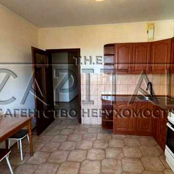 Продаж / Квартира 2-кімнатна , 69 м2/ низький поверх, вул. Кошиця Олександра, метро Позняки, Осокорки