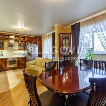 Продам 6-кімн квартиру Харківсьke шосе,56 150м ремонт 160000