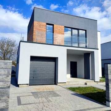 Продаж 4-кімнатного будинку з ділянкою 6 соток на вул. Спортивній у с. Пасіки-Зубрицькі Львівської області (за кільцевою дорогою Львова).