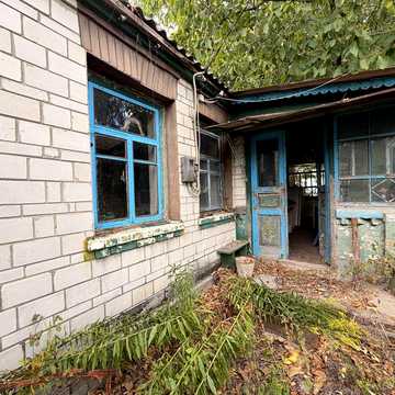 Продається 2 будинки з ділянкою
