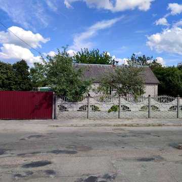 Продам будинок місто Звягель. Або обмін на  3 квартиру