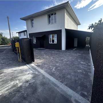 None 200000.0 USD