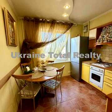 ОБОЛОНЬ! 2 кімнатна квартира з ремонтом біля метро! Вул Героїв Дніпра 35