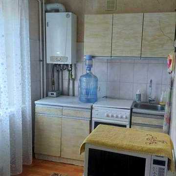Продам 4-х комнатную квартиру в Каменском