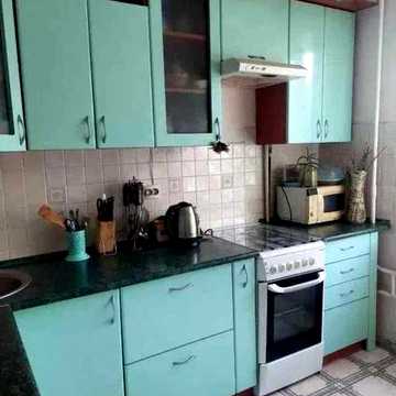 Продам 2 комн квартиру м Армейская 2 мин 1 выс/5 с ремонтом, мебелью
