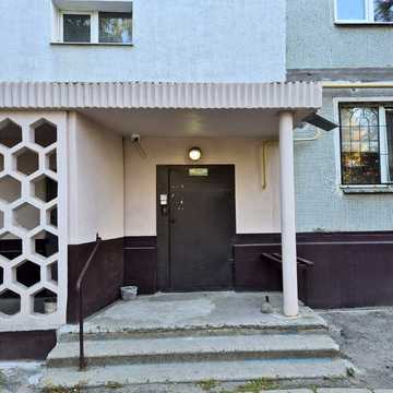 Сдам квартиру на долгий срок, риелторов не беспокоить