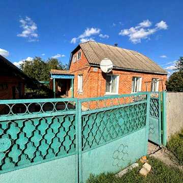 Продам будинок 58 м² із ділянкою та гаражем у Ромнах