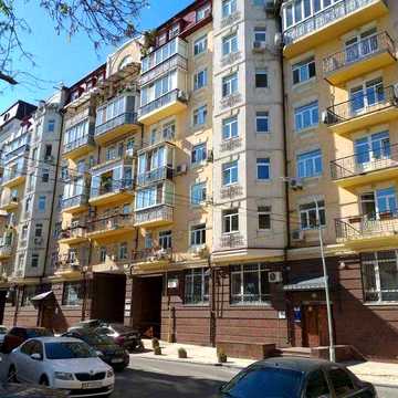 Поділ, пров. Ярославський. Оренда 2-к квартири поруч з метро (120 м2)