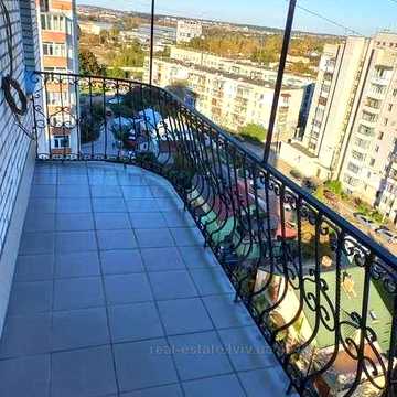 продаж 3 кімнатна квартира Львів вул Черкаська