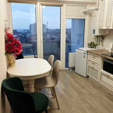 Продам свою квартиру. ЖК «Море» улица Львовская 15-Б. 11 этаж 2-я секция. Шикарный вид на море и мыс «Большой Фонтан». 33 кв.м. Современный ремонт ЖК Море