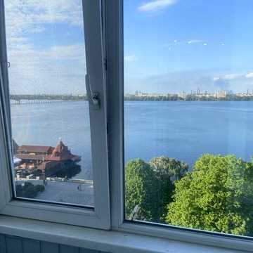 Сдам 2 комнатную квартиру в центре