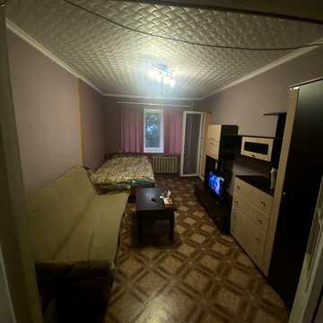 Аренда квартири. М-н Сонячний біля 119 школи, 4 поверх кімнати окремі. Стан на фото