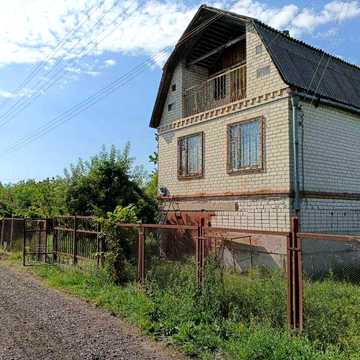Здам великий 3-поверховий будинок у м. Самар біля річки