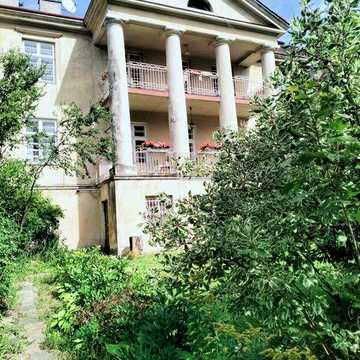 Оренда преміум -квартири 150 квм в "Австрійському люксі"з терасою,гаражем та власним подвір'ям -вул.Тарнавського.