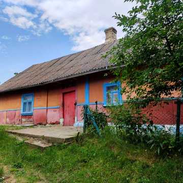 Продам будинок (із земельною ділянкою)