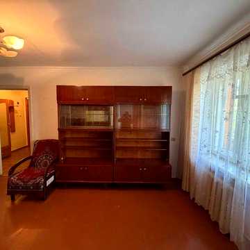 3кім. квартира на 2 поверсі