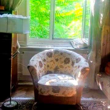 2кім. з Садом.   Р-н Української,ї ЦЕНТР