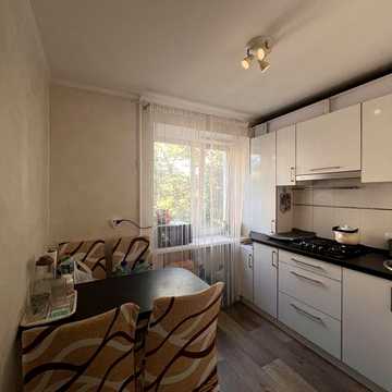 Продаж 2-кімн. квартири по вул. Петра Калнишевського