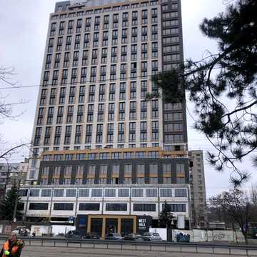 Набережна Перемоги вул., (Будинок)