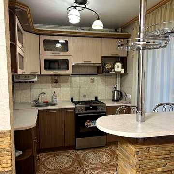 продаж 2 кімн квартири з АО в центрі