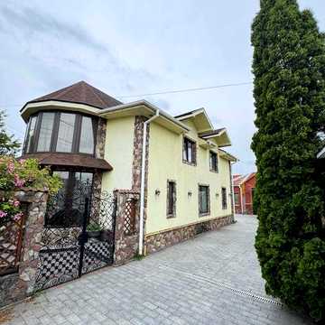 Продаж затишного будинку у м. Житомир
