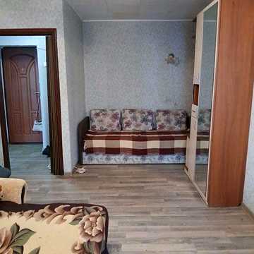 Оренда 1кім. квартири по вул. Текстильників. Є гаряча вода. Можна на короткий строк
