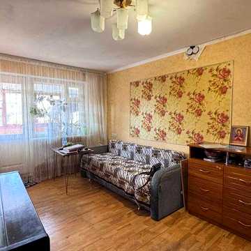 Продаж 3к квартири на Київській