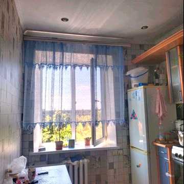 Продам 2-х комнатную "Сталинку" в Центре