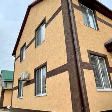 Продам  двоповерховий будинок  р-н  аврів
