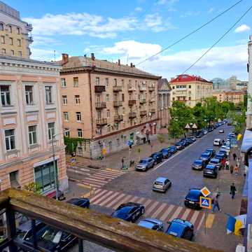 2К Прорізна 21  Центр Золоті Ворота Хрещатик Театральна