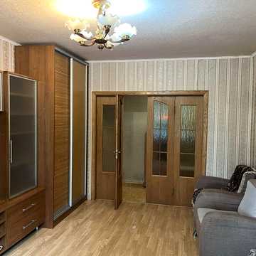 3 к.кв, 70м2, 3 поверх, м. Героїв Дніпра, 1м2 = 1200 USD