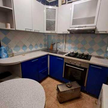 Продам 3-х км квартиру, 2\5 этаж. Индивидуальное газ отопление. Хороший ремонт.